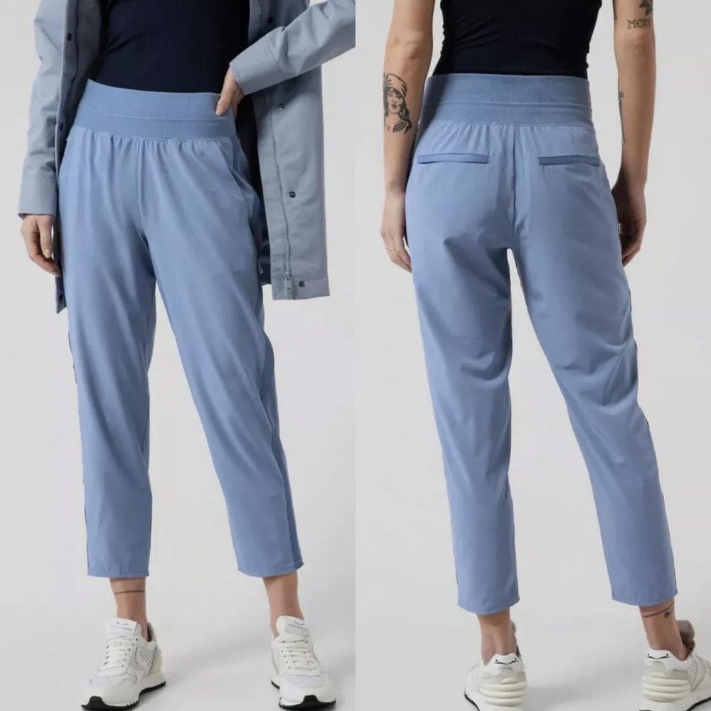 NWT Athleta Nolita Slim Tapered Crop Pant Cottage Blue Women Size 16